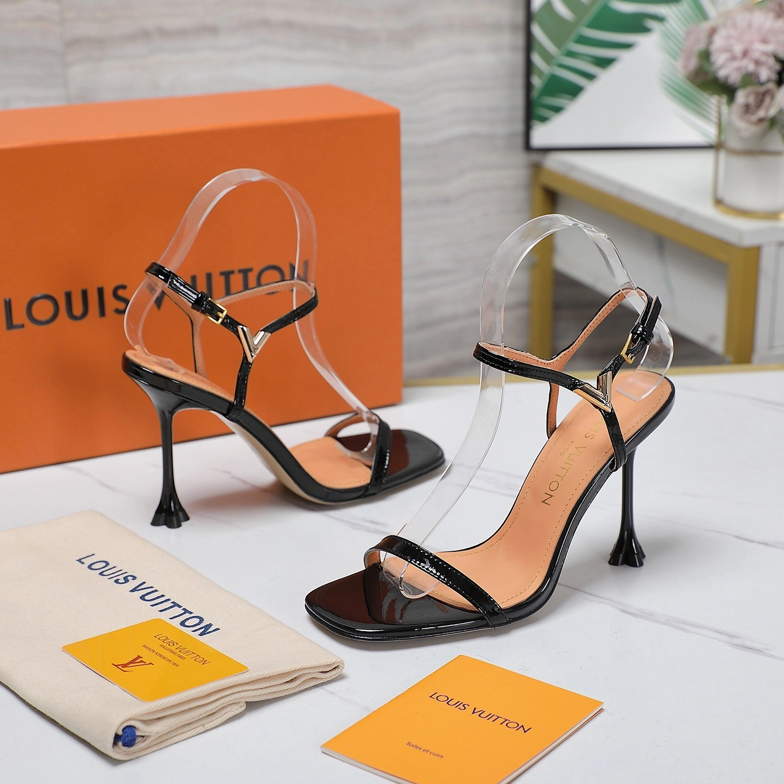 COCO-- 8V 1AC8BS Heel height：9.5CM sheepskin item:D-X158L1917